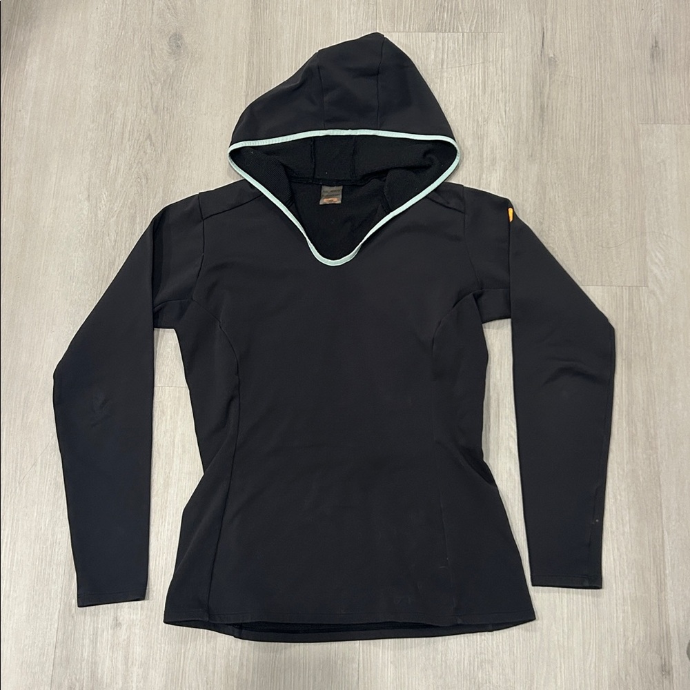 Arc’teryx Women’s Hooded Sweater